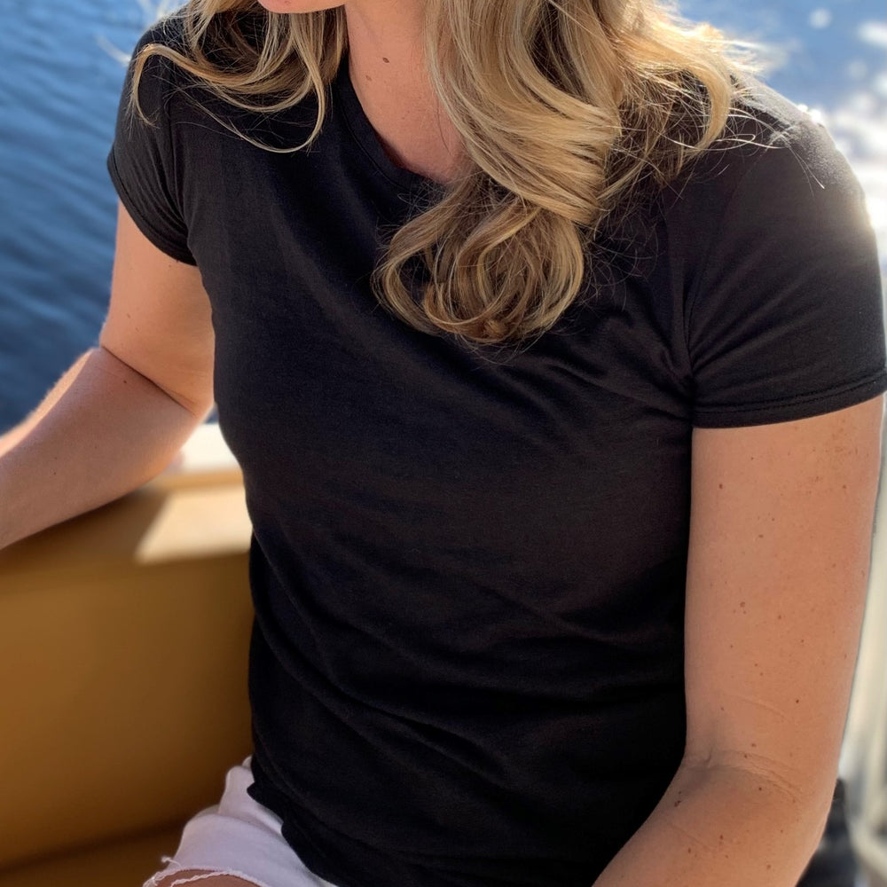 Women's Short Sleeve Active Shirt - The Black Moon
